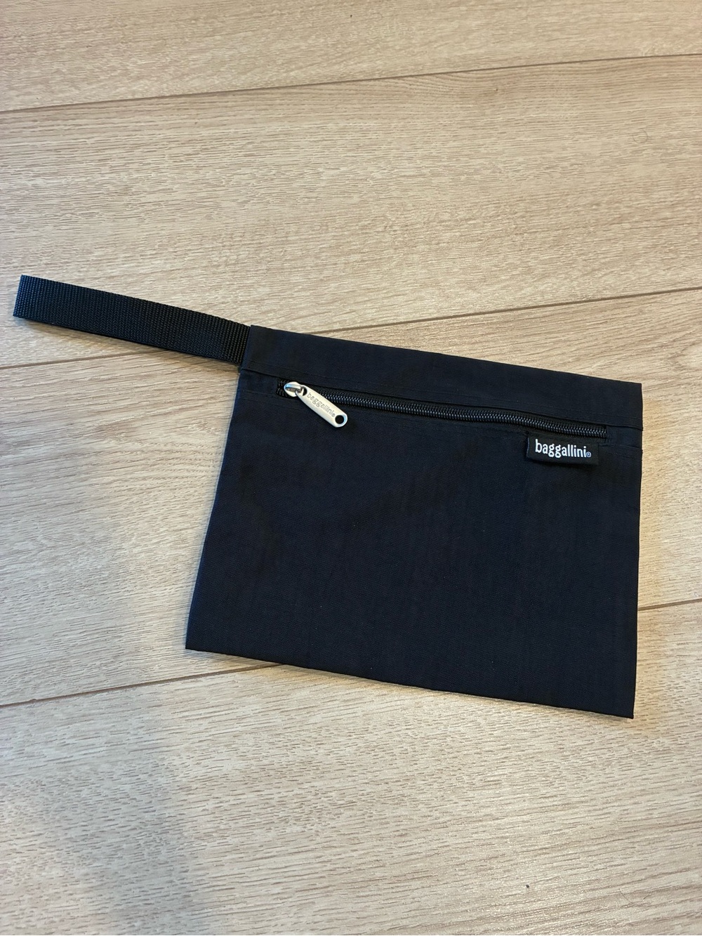 Baggallini Black Travel Pouch Wristlet